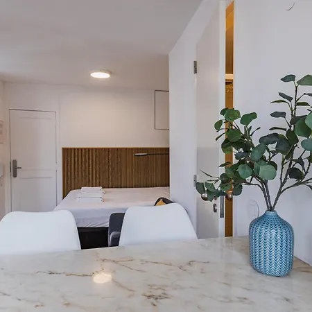 Madragoa Apartment