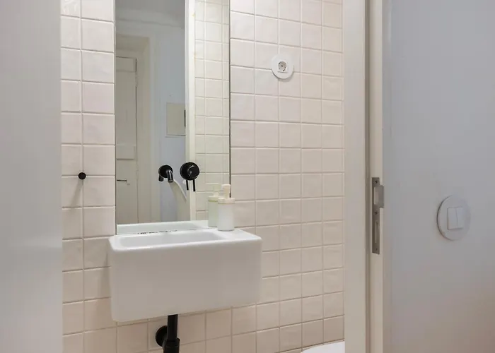 Madragoa Zero شقة *